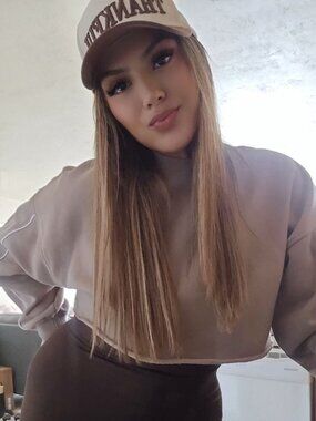 Meet your Posher, Yesenia